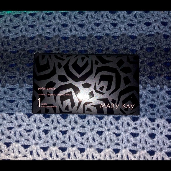 HOST PICK! Mary Kay Perfect Palette